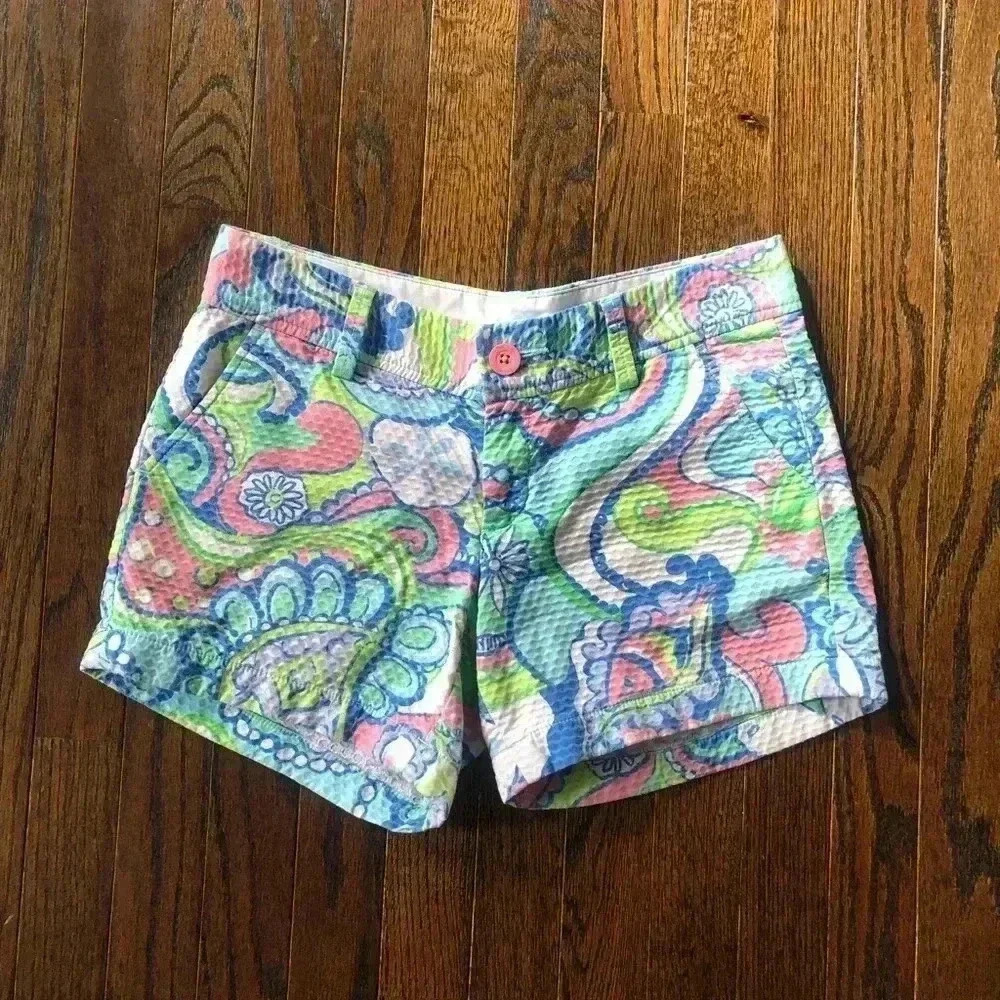 Lilly Pulitzer Women’s 2 The Callahan Short 4.5” inseam in 100% Cotton - VGUC!
